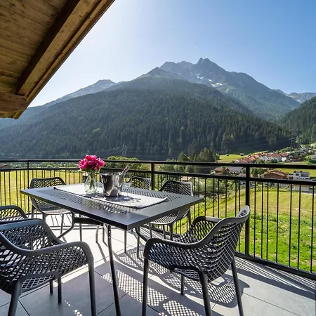 Apartment Pettneu Am Arlberg - 4 Sankt Anton am Arlberg