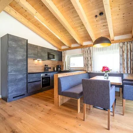 Apartment Pettneu Am Arlberg - 4 *