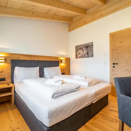 Pettneu Am Arlberg - 4 *