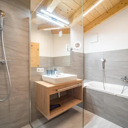 Pettneu Am Arlberg - 4 Sankt Anton am Arlberg