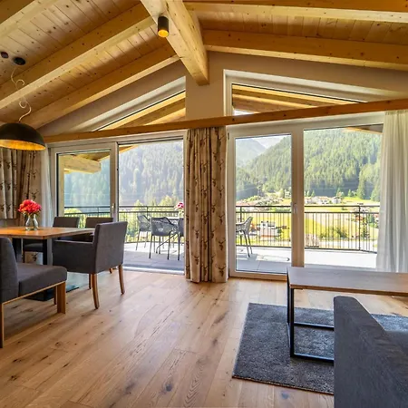 Apartment Pettneu Am Arlberg - 4 Sankt Anton am Arlberg
